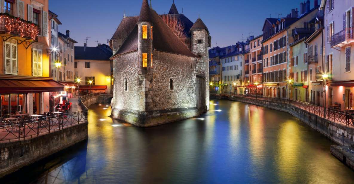 Annecy: City Highlights Self-Guided Scavenger Hunt & Tour - Key Points