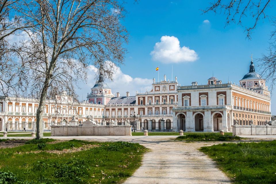 Aranjuez: Fast-Track Entry to the Royal Palace - Key Points
