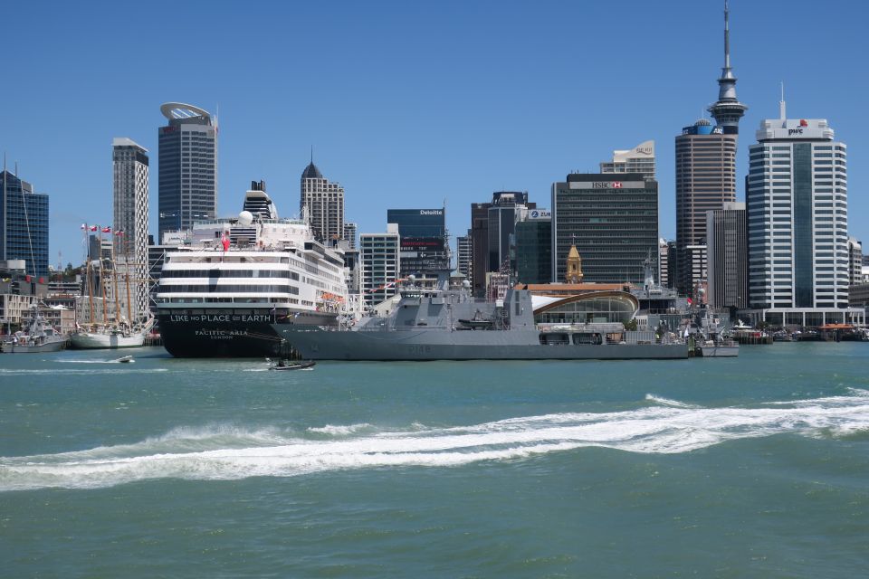 Auckland Welcome Tour: Private Tour With a Local - Key Points