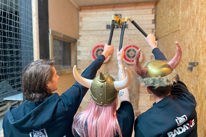 AXE Throwing With Your Friends in BAD AXE Kraków - Key Points