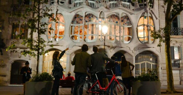 Barcelona Bike Tour by Night With Cava - Key Points