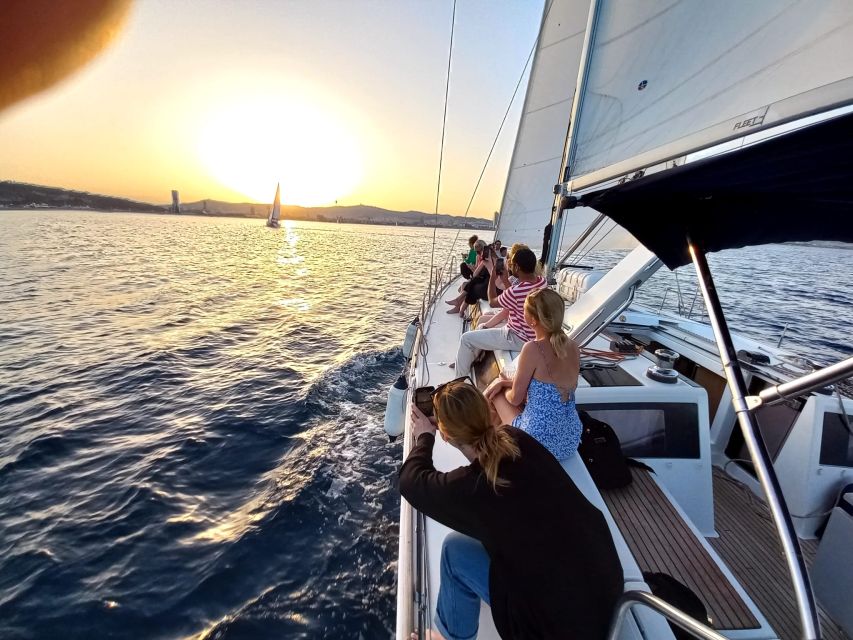 Barcelona: Luxury Private Sunset Yacht Cruise - Key Points