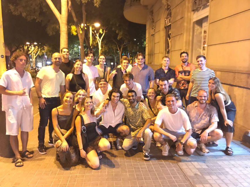 Barcelona Pub Crawl by KING - Nightlife Party Experience - Key Points