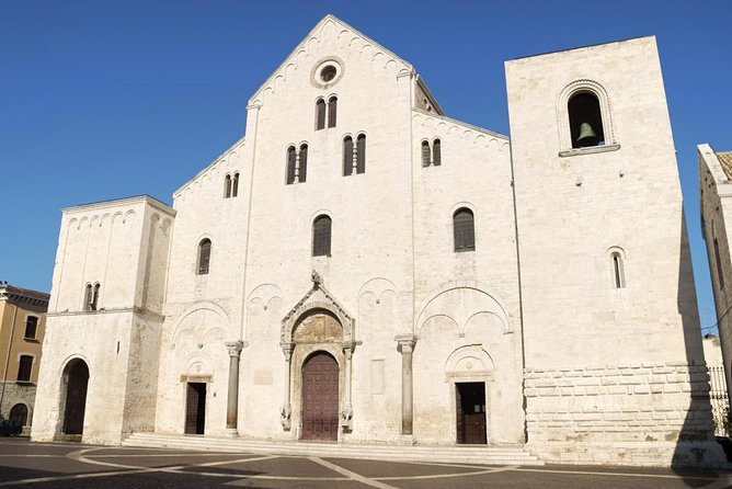Bari, the City of Saint Nicholas - Key Points