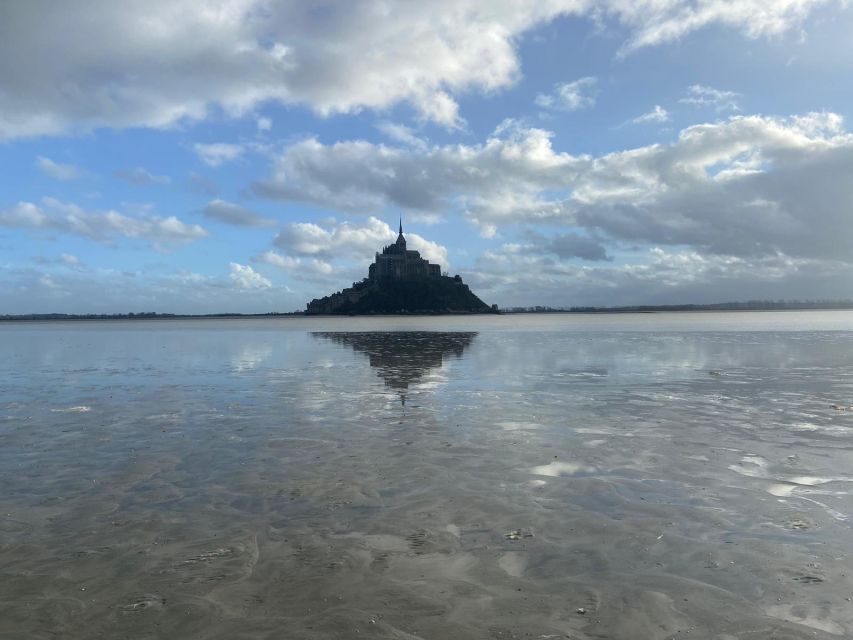 Bay of Mont Saint-Michel : Off The Beaten Tracks Guided Hike - Key Points