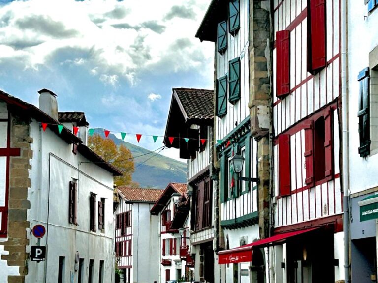 Biarritz : Day Tour of the Most Beautiful Basque Villages