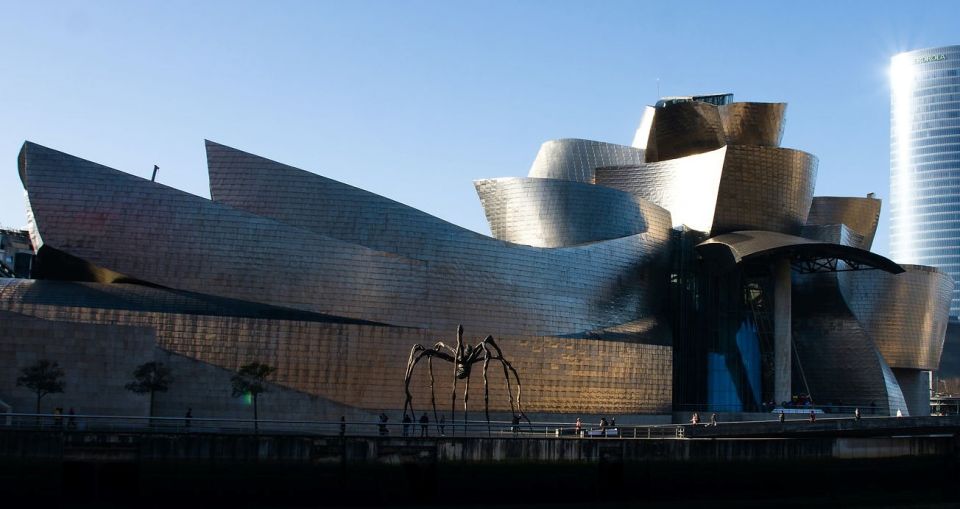 Bilbao: Guggenheim Museum Visit & Private Walking Food Tour - Key Points