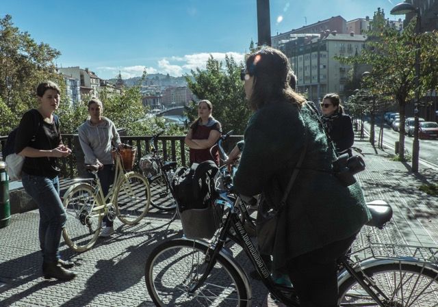 Bilbao: Guided Highlights Small Group E-Bike Tour - Key Points