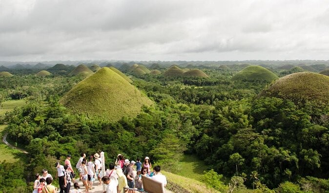 BOHOL Tour  - Chocolate Hills, Tarsier and River Cruise Lunch - Key Points