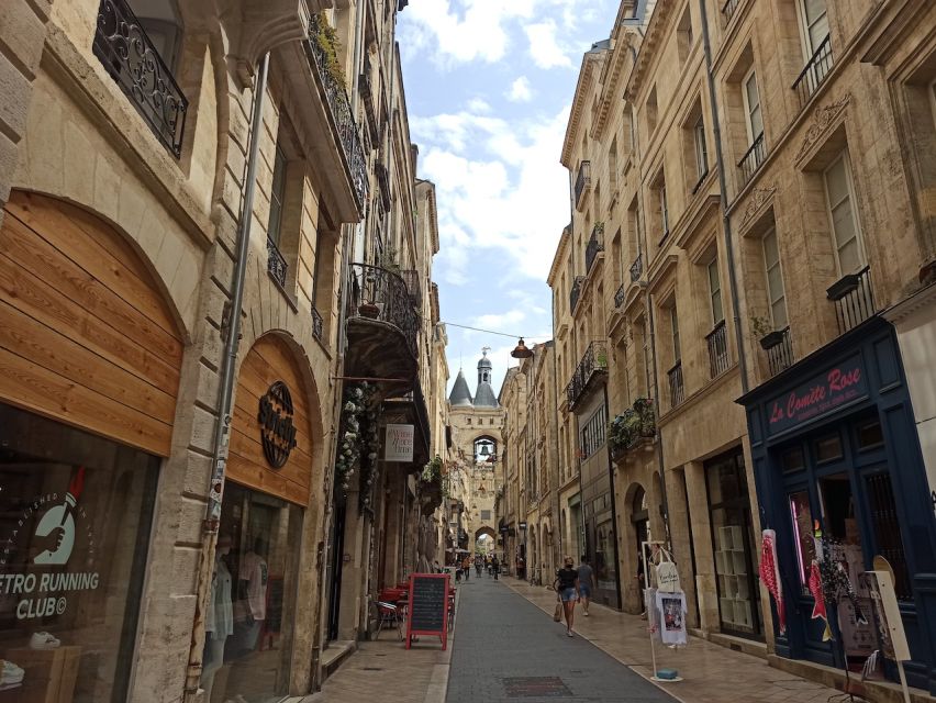 Bordeaux: 1.5-Hour Mystery Walking Tour in French - Key Points