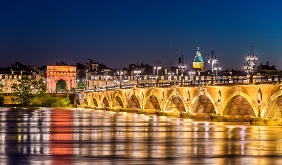 Bordeaux by Night: Private Tour in a Citroën 2CV - Key Points