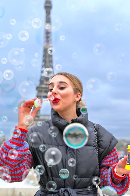 Bubble Photo Tour at the Eiffel Tower - Key Points