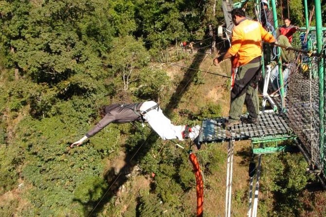 Bungee Jumping at The Last Resort - Key Points