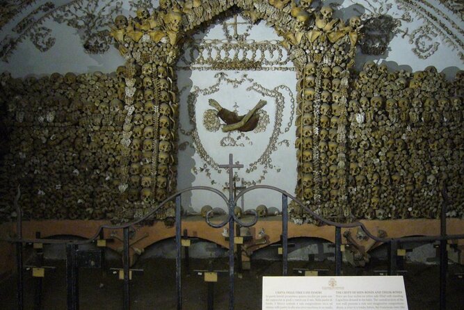 Capuchin Crypt Christmas Baroque Concert in Rome - Key Points