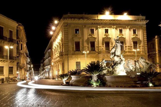 Catania (cathedral and Via Etnea) - Syracuse Ortigia - Catania Cathedral Overview