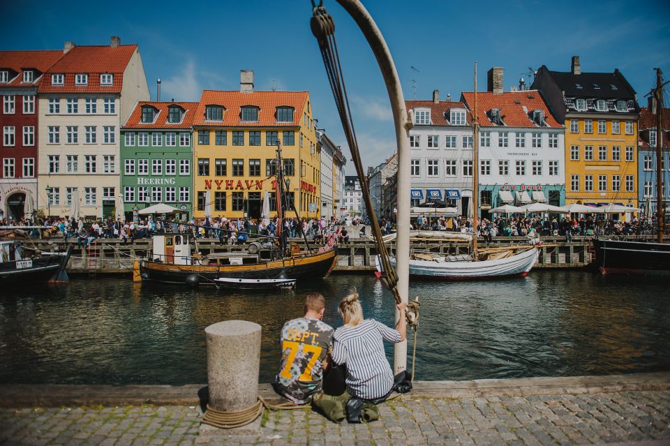 Central Copenhagen: 2-Hour Small Group Walking Tour - Key Points