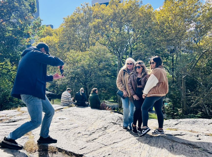 Central Park Guided Walking Tour - Key Points