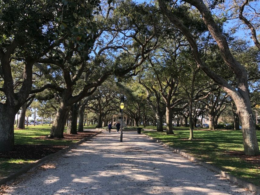 Charleston: Walking History and Bar Tour - Key Points