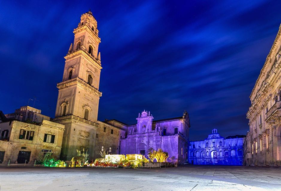 Charming Christmas Walking Tour in Lecce - Key Points