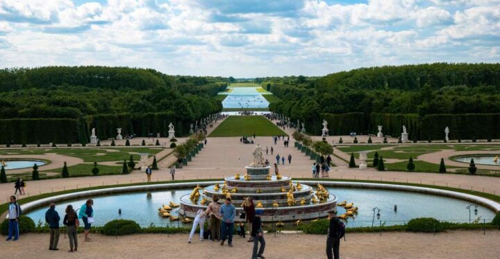 Château of Versailles & Marie Antoinette's Petit Trianon - Key Points