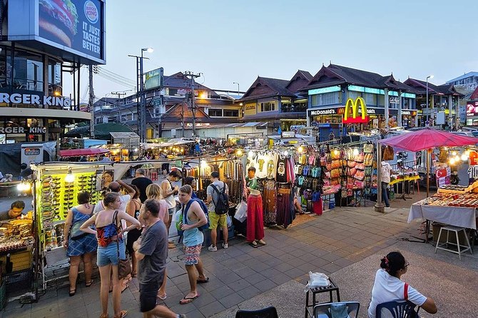 Chiang Rai Under the Night Lights Tour by TUK TUK - Key Points