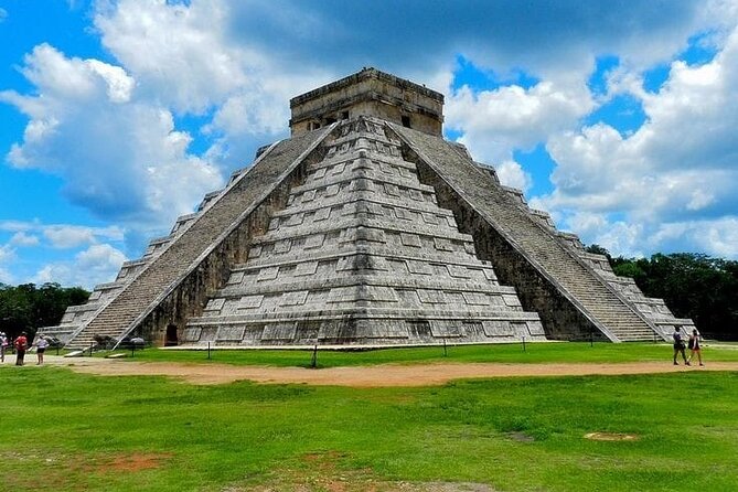 Chichen Itza Marvels: Explore the Ancient Wonders - Key Points