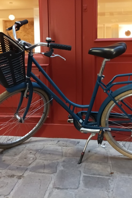 City Bike Rental in Paris (8h) - Key Points