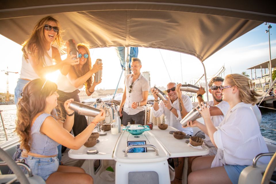 Cocktails Workshop & Sailing Cruise From Barcelona - Key Points