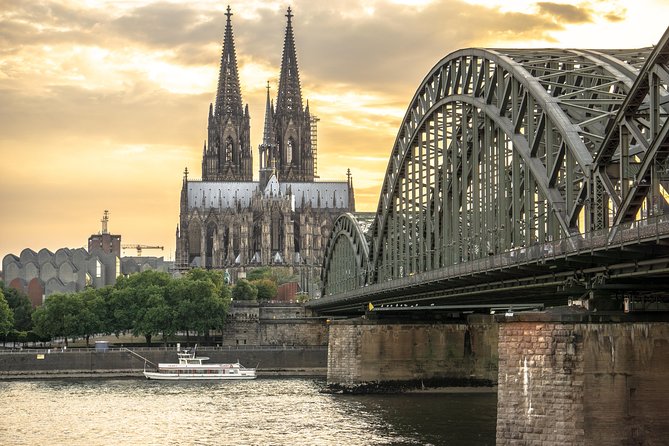 Cologne Private Walking Tour With A Professional Guide - Key Points