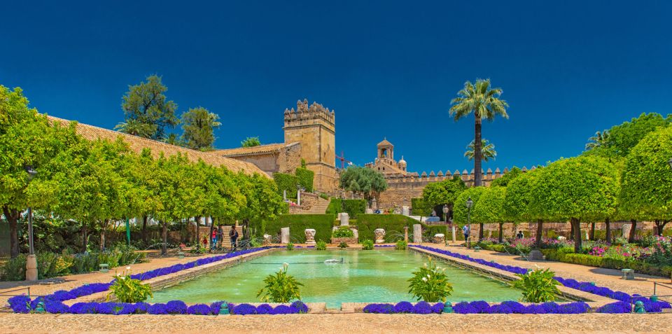 Córdoba: Alcazar of the Christian Monarchs Private Tour - Key Points