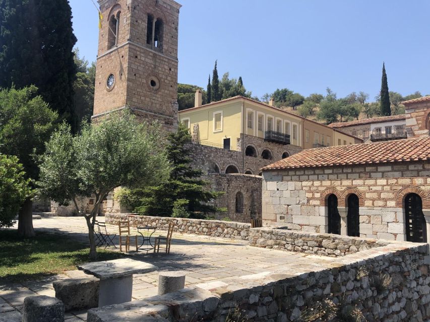 Delphi & Hosios Loukas Monastery Private Day Tour Plus Lunch - Tour Overview