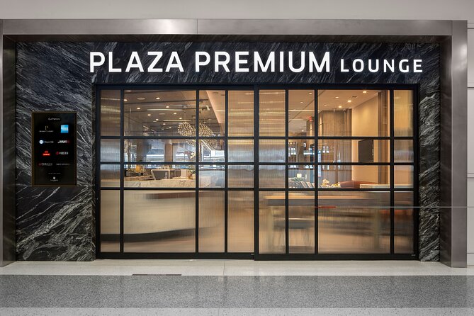 DFW Airport Plaza Premium Lounge at Terminal E - Key Points