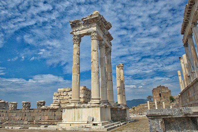 Dikili Cruise Excursions-Pergamon and Asklepion Tour - Key Points