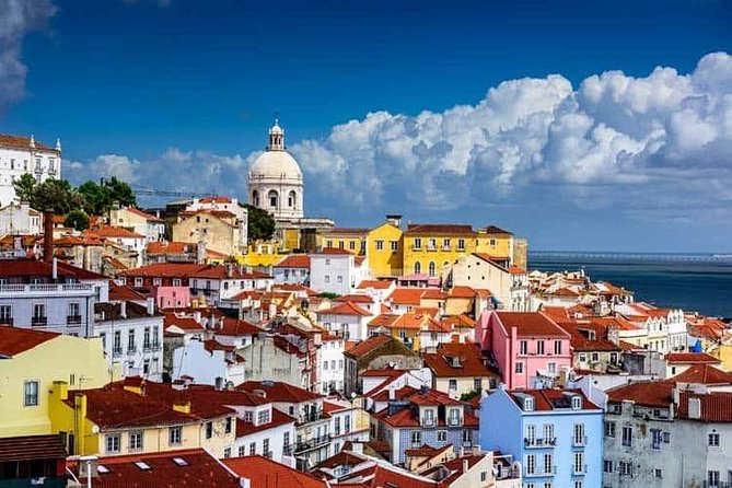 Discover the Charm of the Historic Part of Lisbon Aboard the Pink Tuk - Key Points