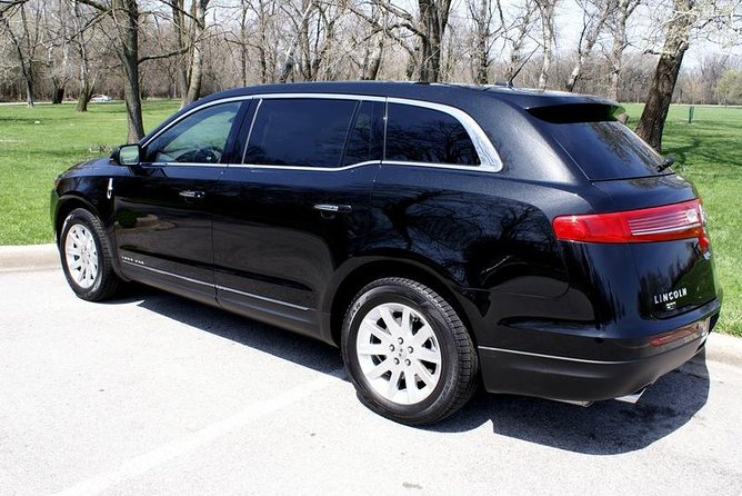 Downtown Chicago To OHare Airport - Luxury Private Sedan, All Inclusive - Key Points
