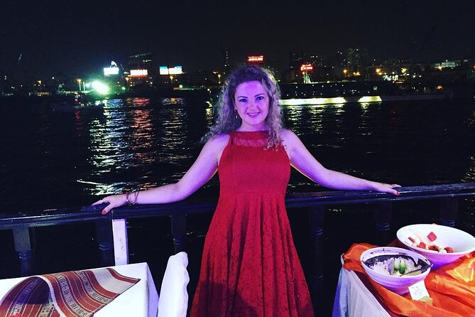 Dubai Dinner Cruise in Marina - Key Points