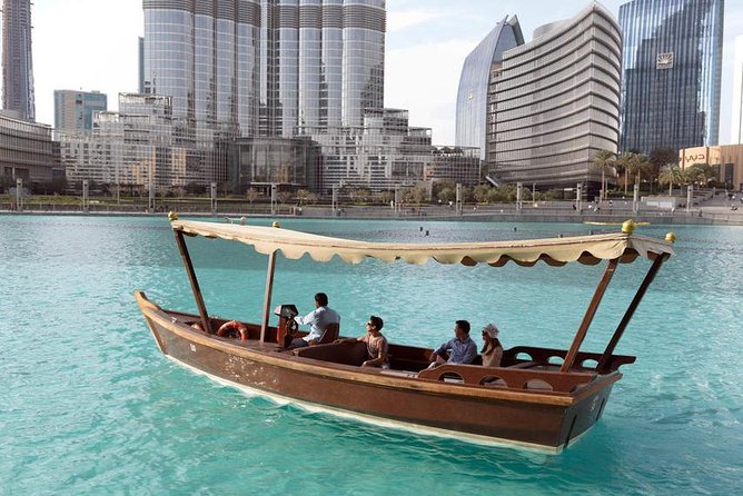 Dubai: Fountain Show and Burj Lake Ride by Traditional Boat - Key Points