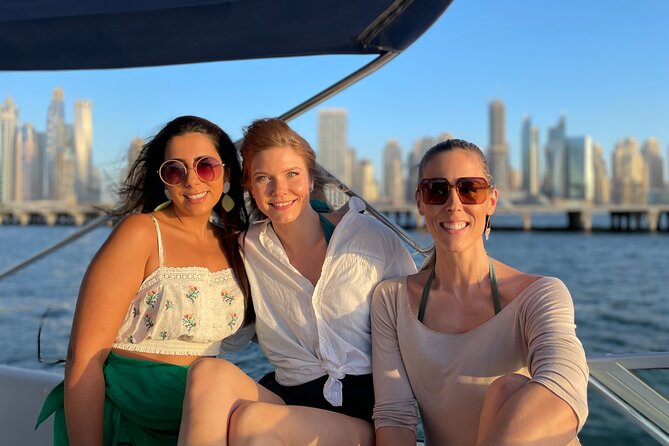Dubai Sunset Cruise With Live BBQ and Drinks - Key Points