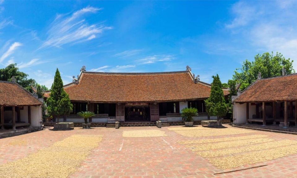 Duong Lam Ancient Village Day Trip Private Tour - Tour Booking Details