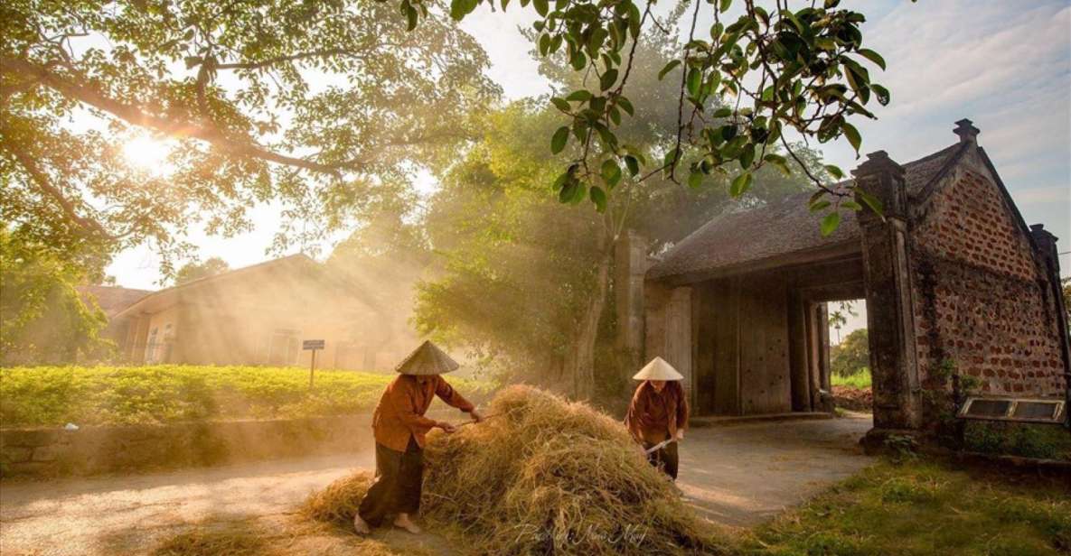 Duong Lam Ancient Village Private Day Tour - Key Points