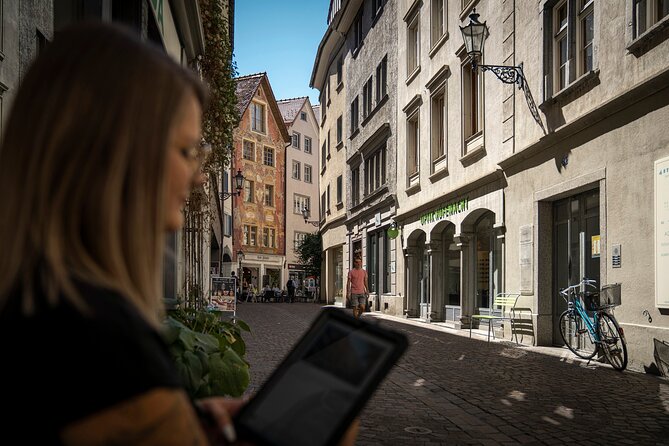 E-Guide Audio City Tour Through the Old Town of Chur With Tablet - Key Points