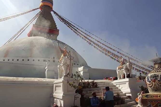 Easy Hiking to Syambhunath Stupa - Key Points