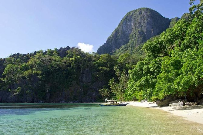 El Nido Island Hopping Tour D With Lunch - Tour Overview