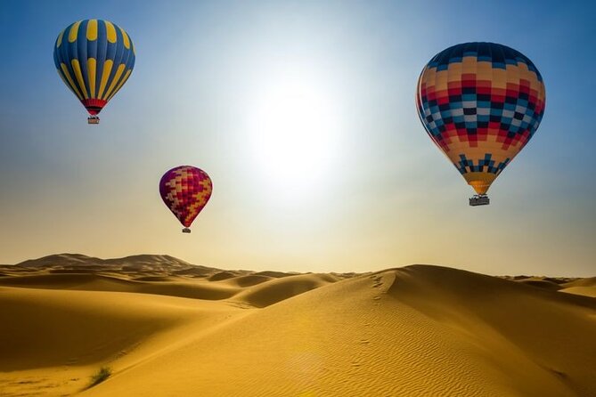 enjoy dubai beautiful desert by balloon falcon show Enjoy Dubai Beautiful Desert by Balloon & Falcon Show