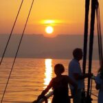 estepona sunset sailboat cruise with drink Estepona: Sunset Sailboat Cruise With Drink