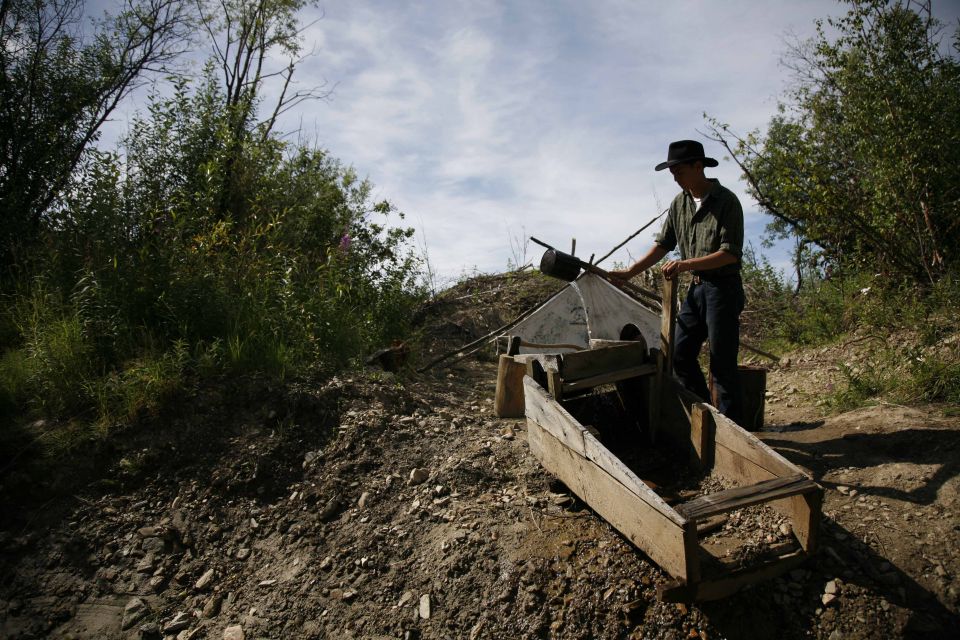 Fairbanks: Gold Dredge 8 Historic Train Tour - Key Points