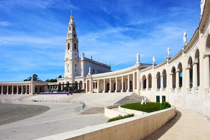 Fatima and Porto Sanctuary Day Trip From Lisbon - Key Points