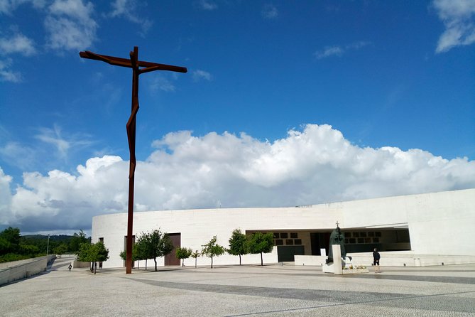 Fatima Sanctuary and Batalha Monastery (Unesco Site) – 5h Tour From Lisbon - Tour Highlights