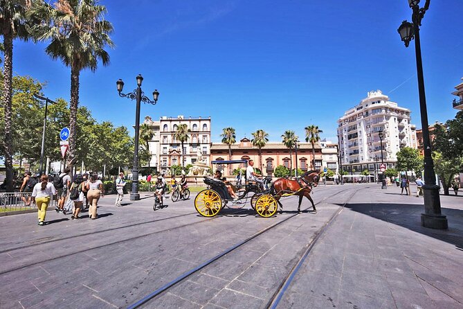 First Time in Seville Introductory Private Tour - Key Points