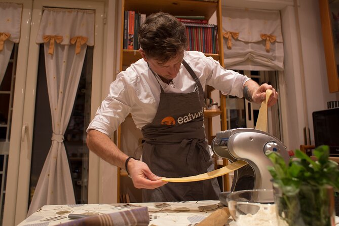 Fresh Pasta Cooking Class and Dinner With a Naples Chef - Key Points